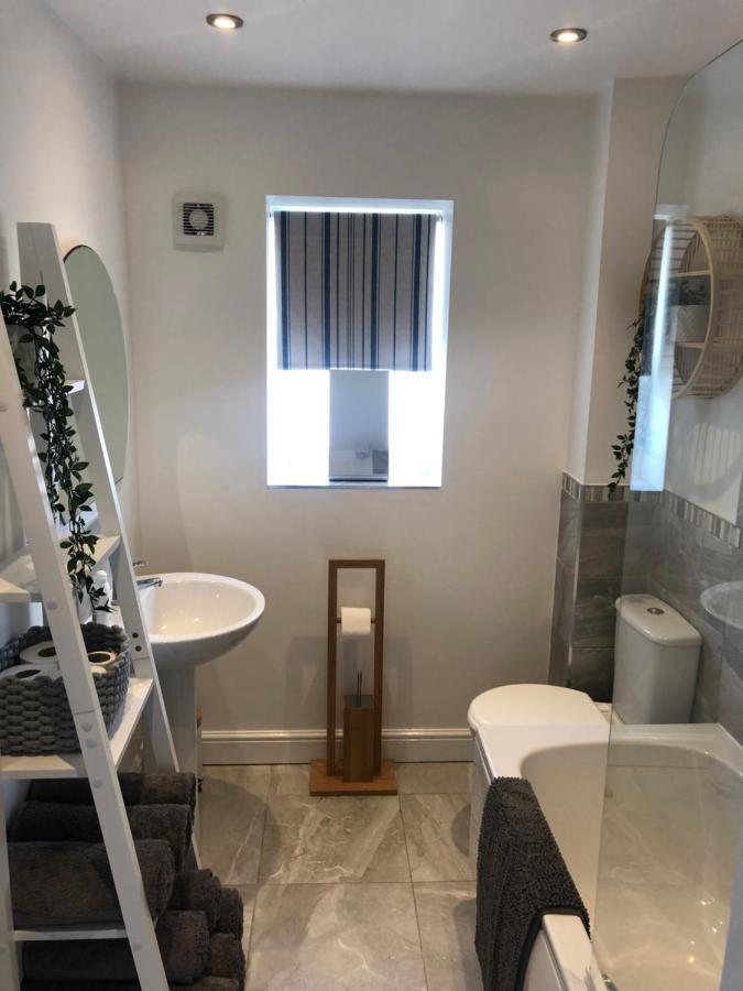 Barber House, With Two Allocated Parking Spaces * Hoyland